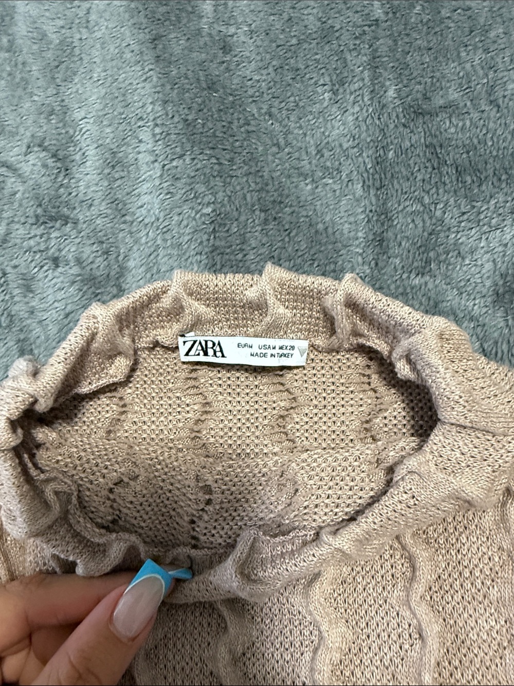 Zara Beige Cable Knit Turtleneck Sweater - Picture 2 of 3